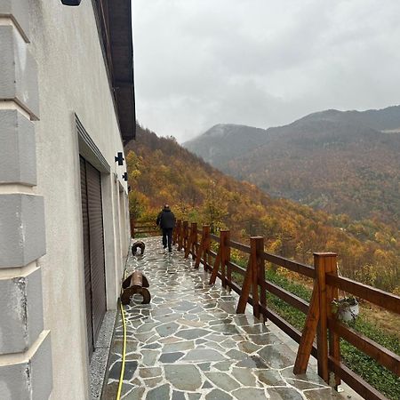 Zeneli Alpin Chalet Cerem Экстерьер фото