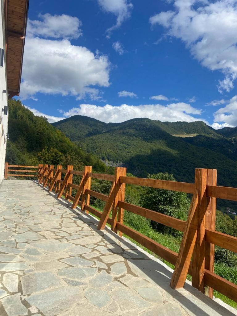 Zeneli Alpin Chalet Cerem Экстерьер фото